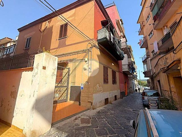 Appartamento in vendita a Napoli NA