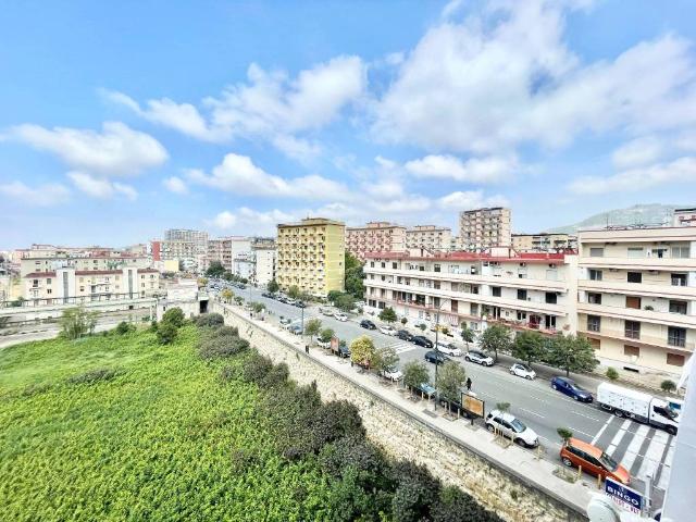 Appartamento in vendita a Napoli NA
