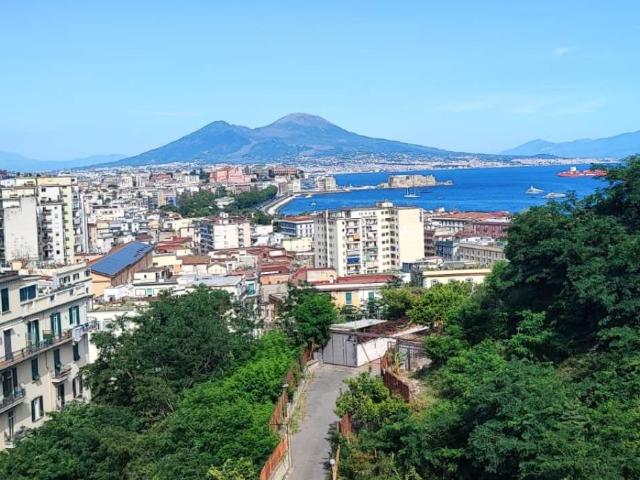 Appartamento in vendita a Napoli NA