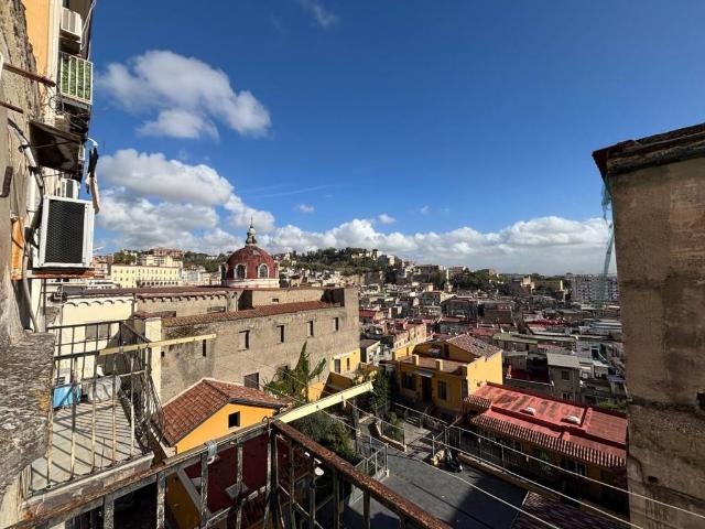 Appartamento in vendita a Napoli NA