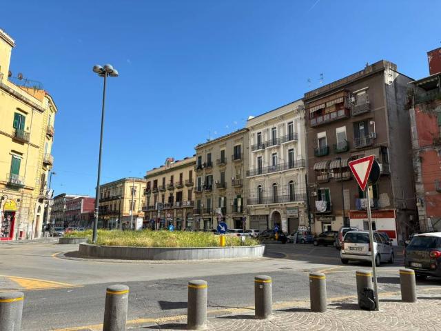 Appartamento in vendita a Napoli NA