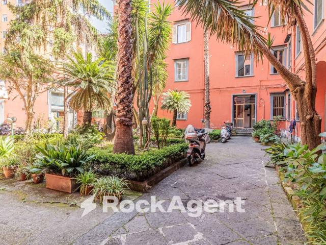 Appartamento in vendita a Napoli NA