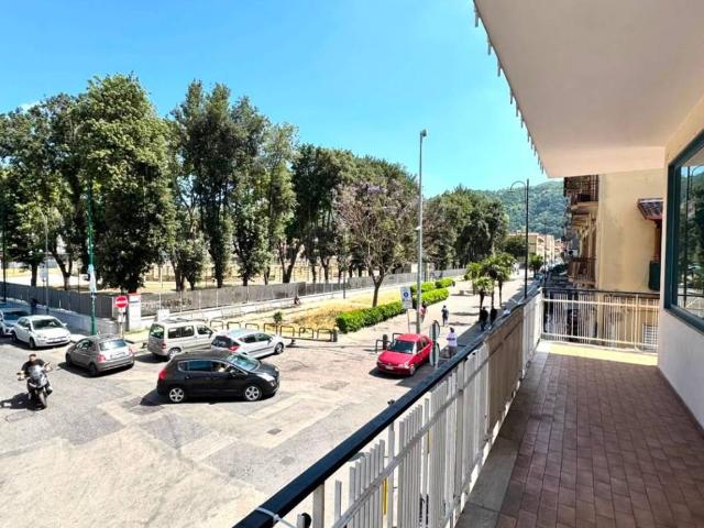 Appartamento in vendita a Napoli NA