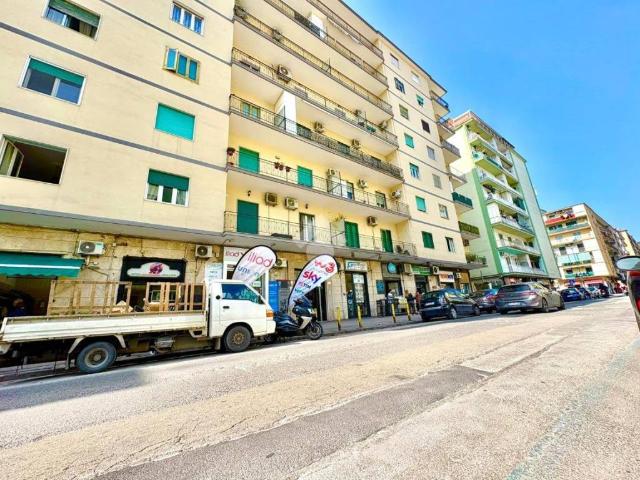 Appartamento in vendita a Napoli NA