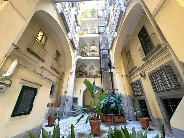 Appartamento in vendita a Napoli NA