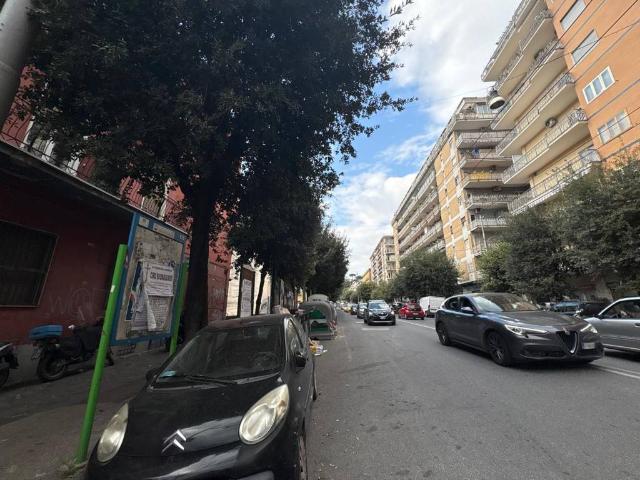 Appartamento in vendita a Napoli NA