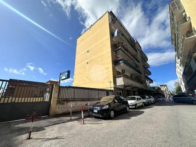 Appartamento in vendita a Napoli NA