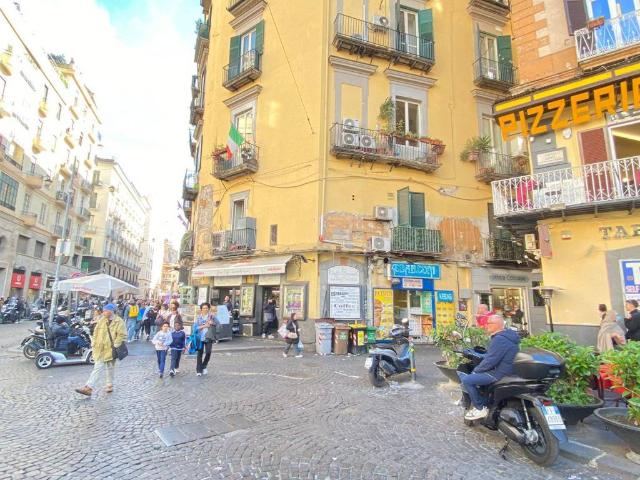 Appartamento in vendita a Napoli NA