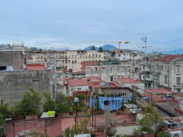 Appartamento in vendita a Napoli NA