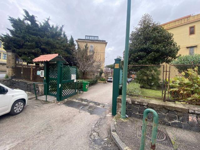 Appartamento in vendita a Napoli NA