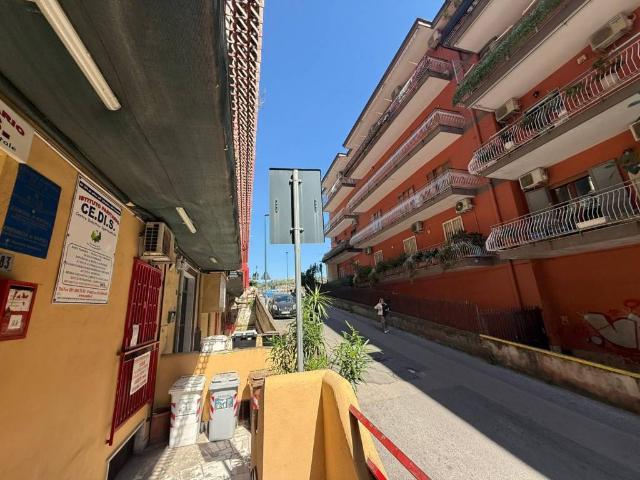 Appartamento in vendita a Napoli NA