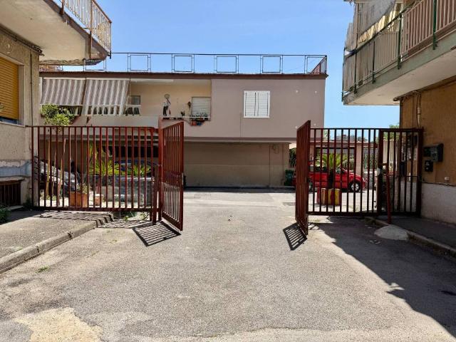 Appartamento in vendita a Napoli NA