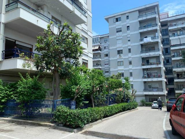 Appartamento in vendita a Napoli NA