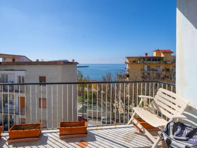 Appartamento in vendita a Napoli NA