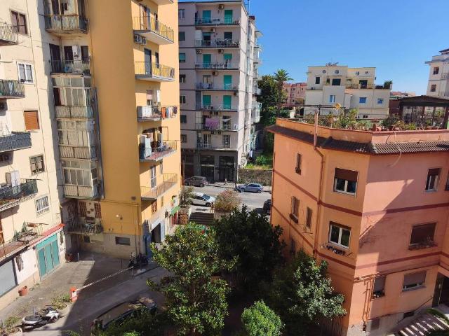 Appartamento in vendita a Napoli NA