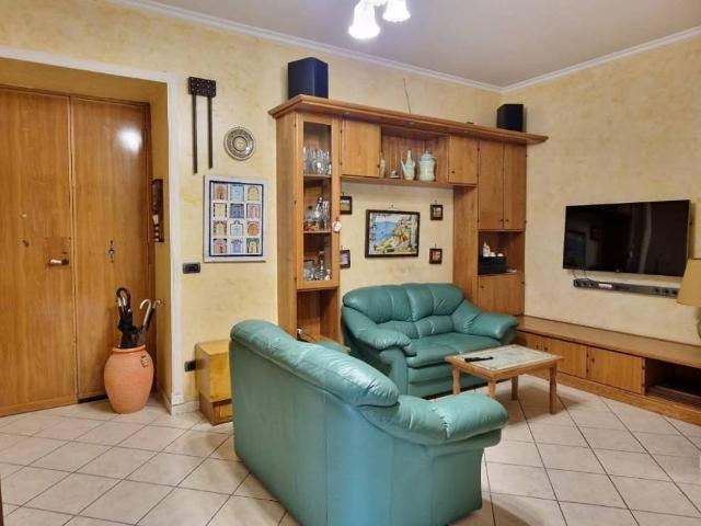 Appartamento in vendita a Napoli NA