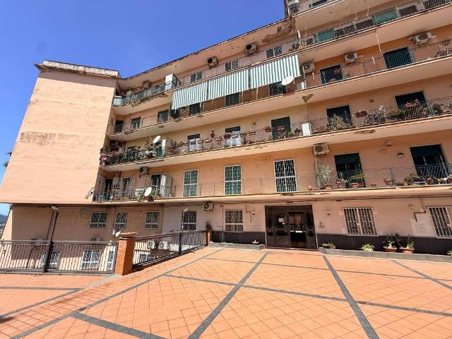 Appartamento in vendita a Napoli NA