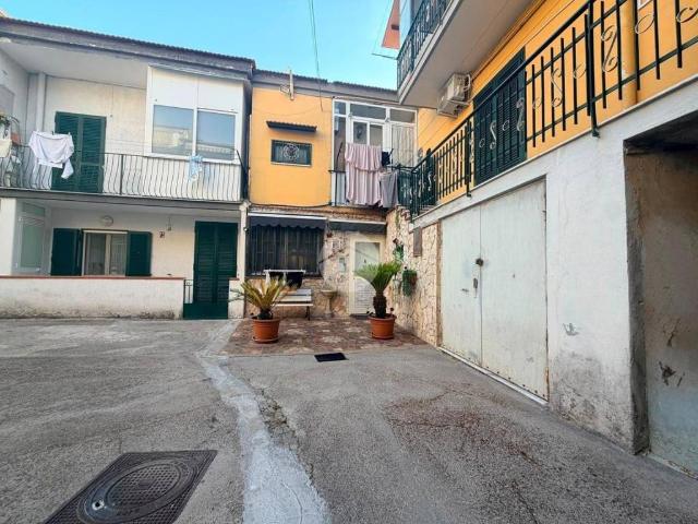 Appartamento in vendita a Napoli NA