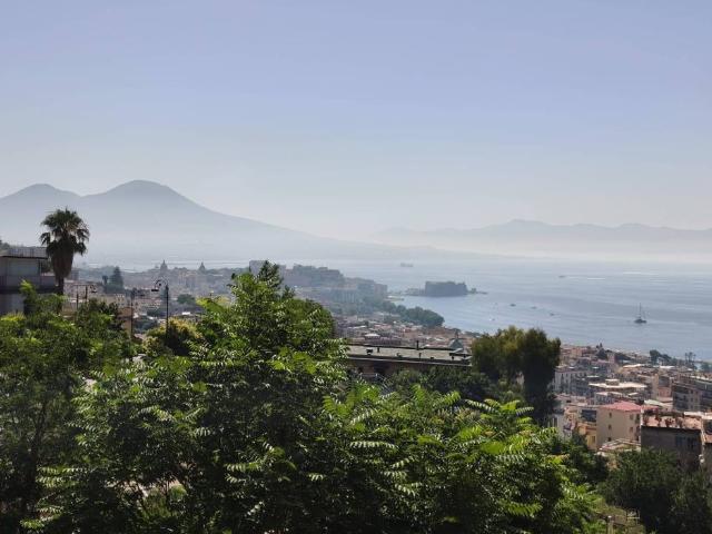 Appartamento in vendita a Napoli NA