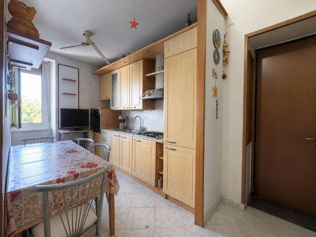 Appartamento in vendita a Napoli NA
