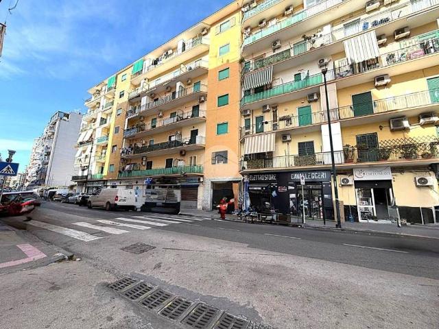 Appartamento in vendita a Napoli NA