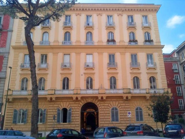 Appartamento in vendita a Napoli NA