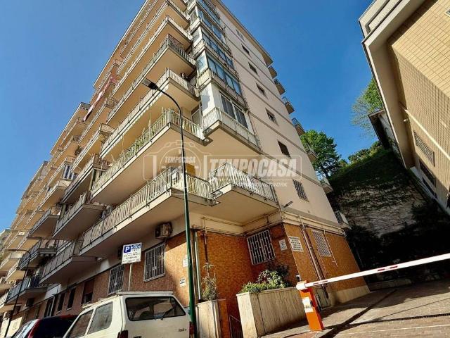 Appartamento in vendita a Napoli NA