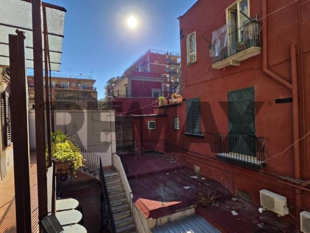 Appartamento in vendita a Napoli NA