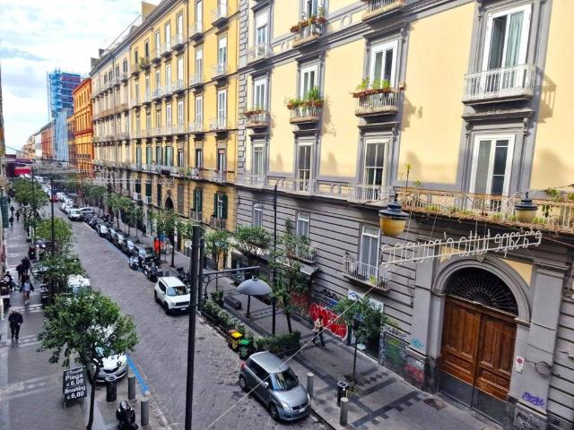 Appartamento in vendita a Napoli NA