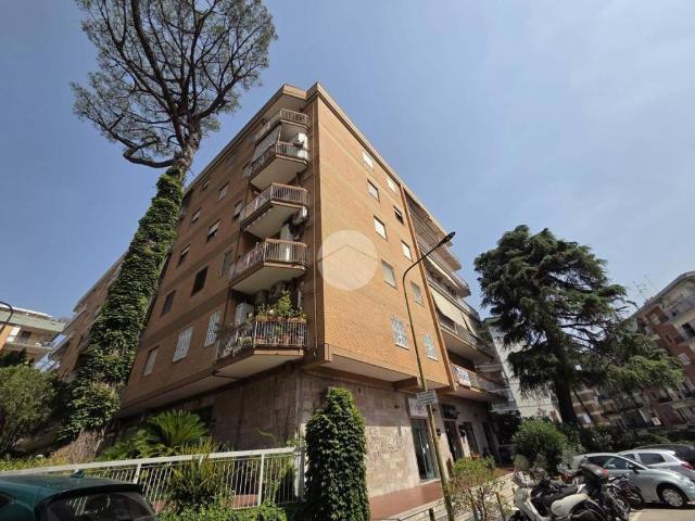 Appartamento in vendita a Napoli NA
