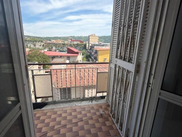 Appartamento in vendita a Napoli NA