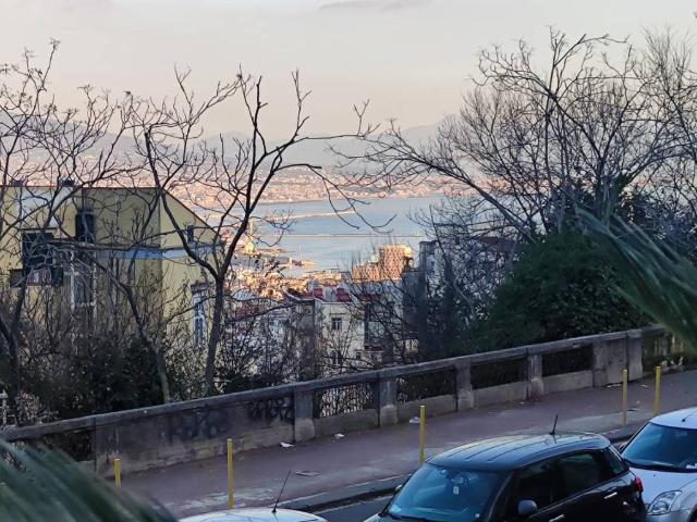 Appartamento in vendita a Napoli NA