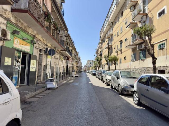 Appartamento in vendita a Napoli NA