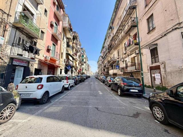 Appartamento in vendita a Napoli NA