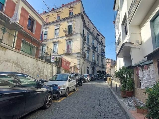 Appartamento in vendita a Napoli NA