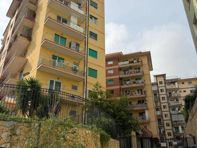 Appartamento in vendita a Napoli NA