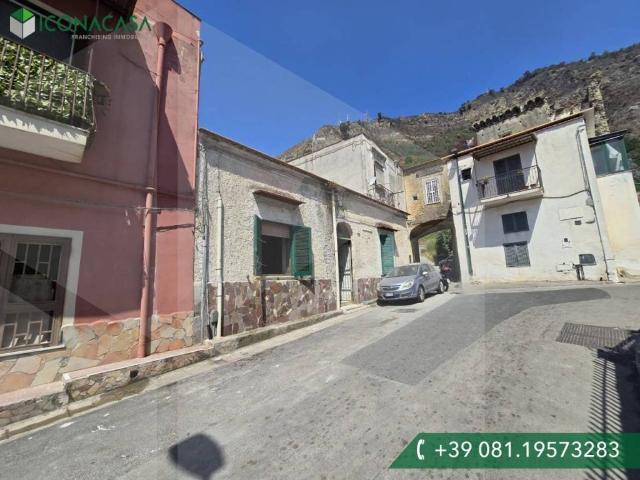 Appartamento in vendita a Napoli NA