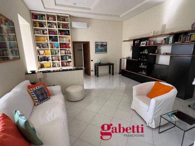 Appartamento in vendita a Napoli NA