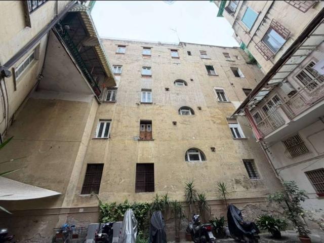 Appartamento in vendita a Napoli NA