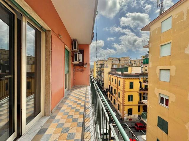 Appartamento in vendita a Napoli NA