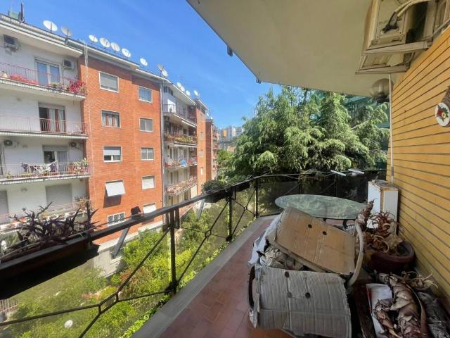 Appartamento in vendita a Napoli NA