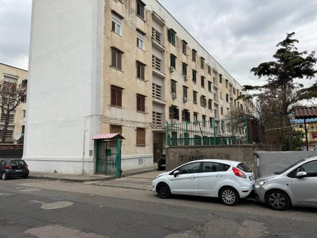 Appartamento in vendita a Napoli NA