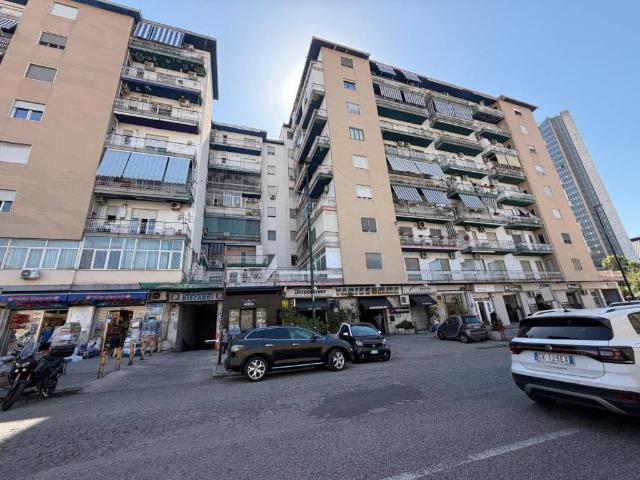 Appartamento in vendita a Napoli NA
