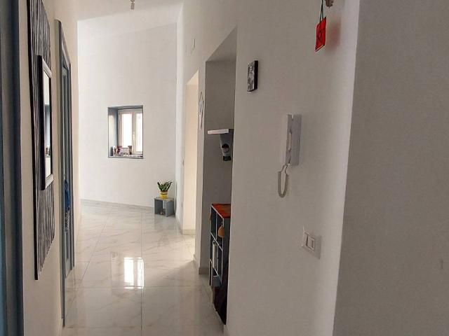 Appartamento in vendita a Napoli NA