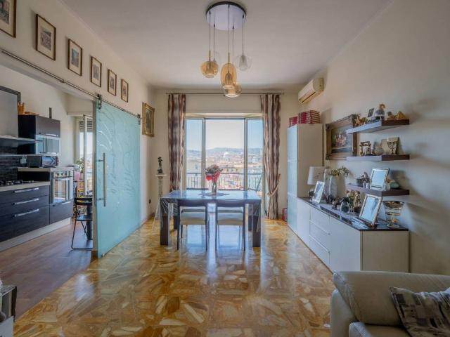 Appartamento in vendita a Napoli NA