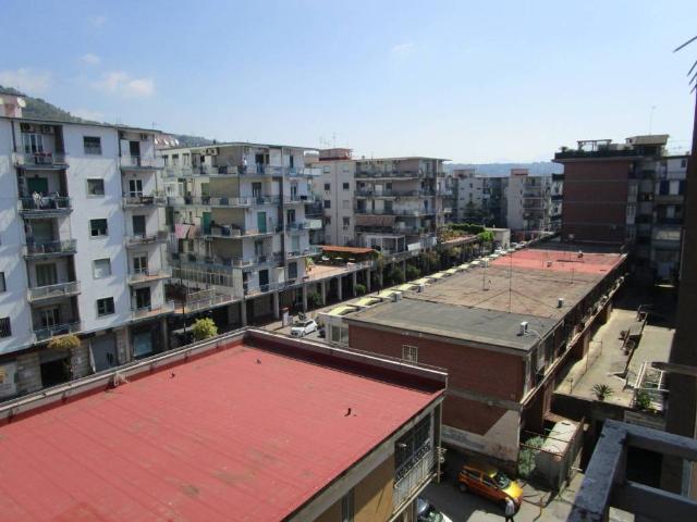 Appartamento in vendita a Napoli NA