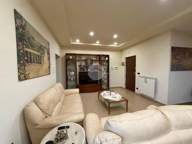 Appartamento in vendita a Napoli NA