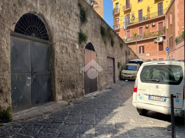 Appartamento in vendita a Napoli NA