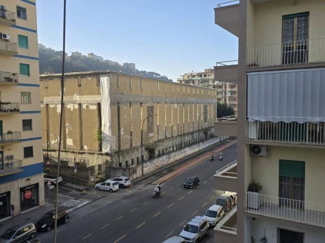 Appartamento in vendita a Napoli NA