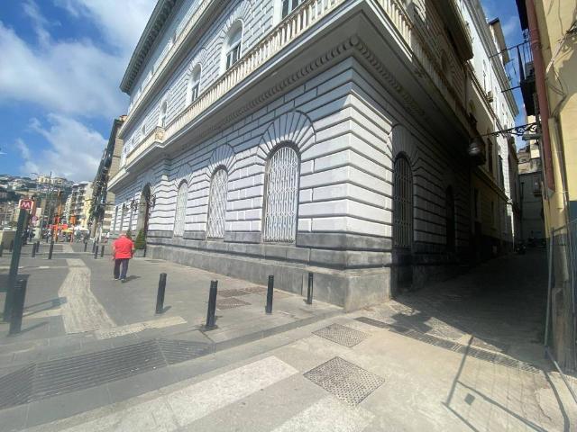 Appartamento in vendita a Napoli NA